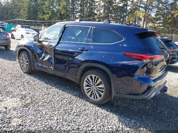 2022 TOYOTA HIGHLANDER IAAI lot 43747711 auction photo 3