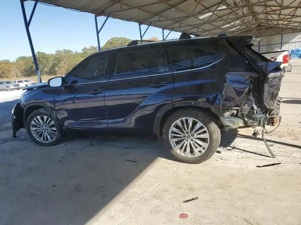 5TDEBRCH7NS084571 2022 TOYOTA HIGHLANDER - Image 2