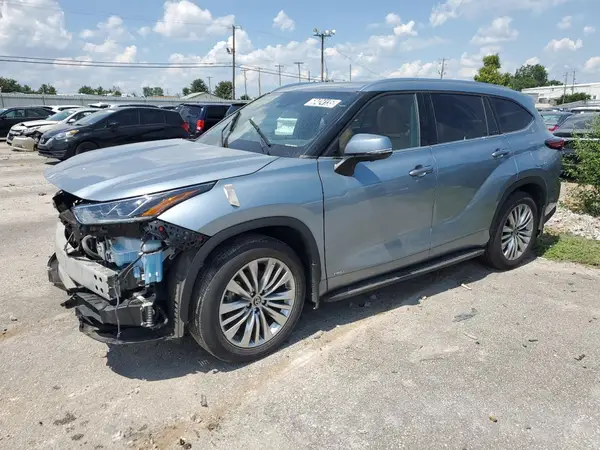 5TDEBRCH7PS589724 2023 TOYOTA HIGHLANDER - Image 2