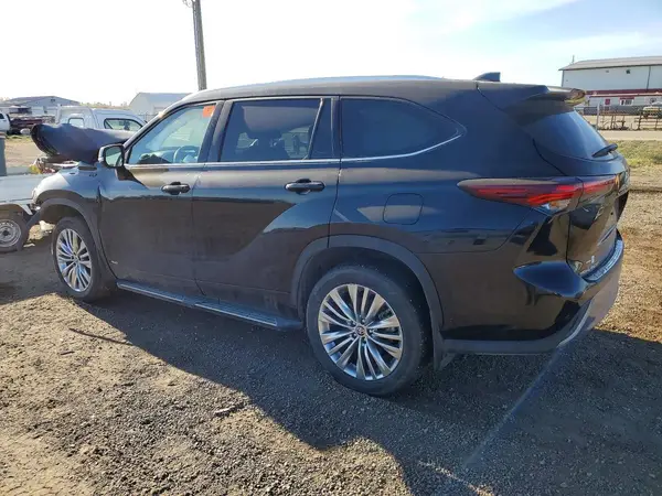 5TDEBRCH7RS623082 2024 TOYOTA HIGHLANDER - Image 2