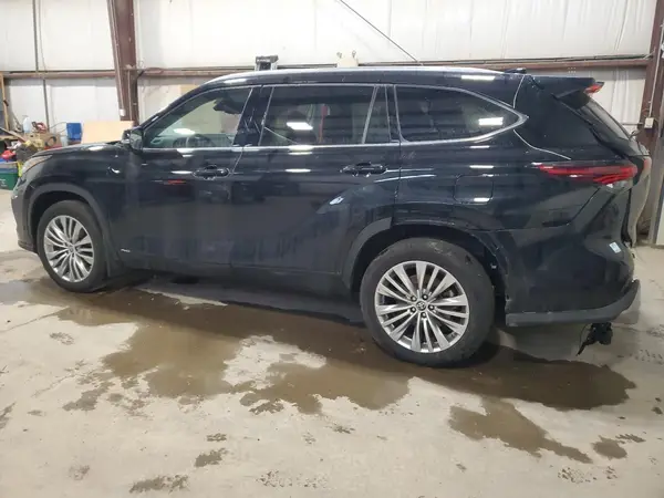 5TDEBRCH7RS637287 2024 TOYOTA HIGHLANDER - Image 2