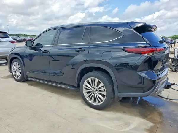 5TDEBRCH7SS659537 2025 TOYOTA HIGHLANDER - Image 2