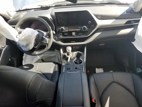 5TDEBRCH7SS670134 2025 TOYOTA HIGHLANDER - Image 8
