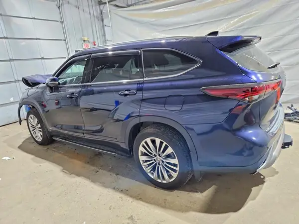 5TDEBRCH7SS686608 2025 TOYOTA HIGHLANDER - Image 2