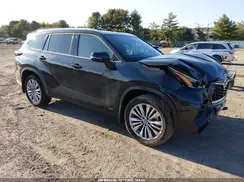 5TDEBRCH7TS709743 2026 TOYOTA HIGHLANDER