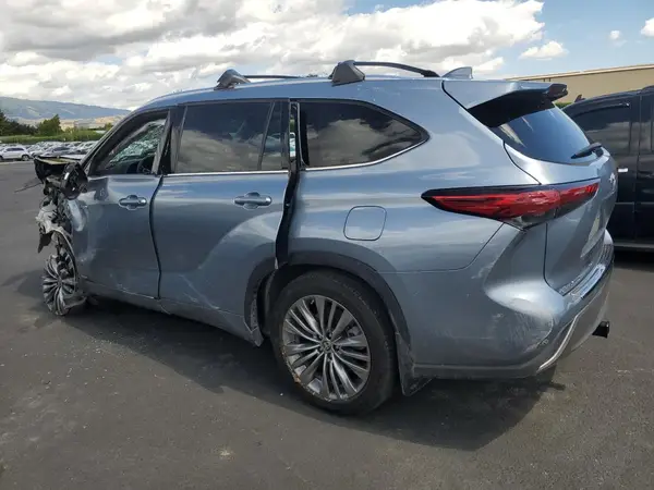 5TDEBRCH8LS002635 2020 TOYOTA HIGHLANDER - Image 2