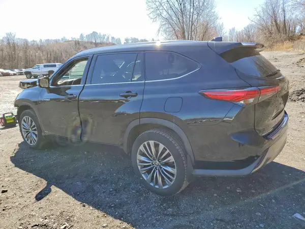 5TDEBRCH8MS018917 2021 TOYOTA HIGHLANDER - Image 2