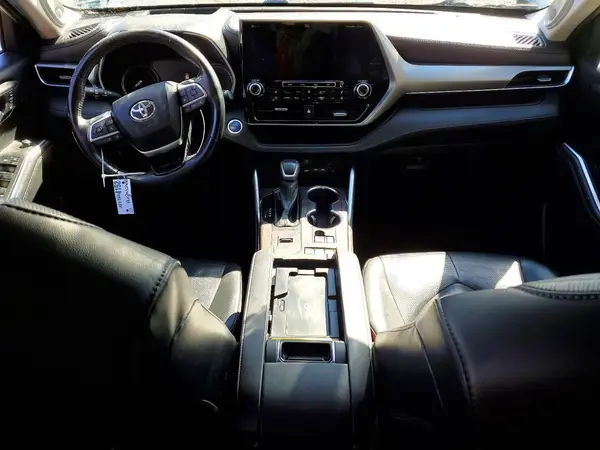 5TDEBRCH8MS018917 2021 TOYOTA HIGHLANDER - Image 8