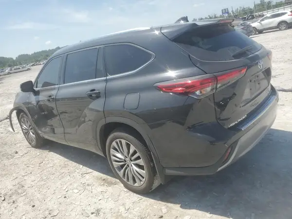 5TDEBRCH8MS021686 2021 TOYOTA HIGHLANDER - Image 2