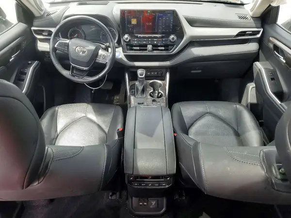 5TDEBRCH8MS025110 2021 TOYOTA HIGHLANDER - Image 8
