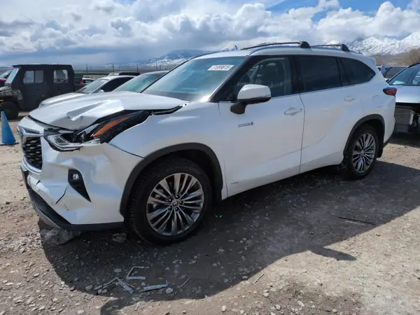 5TDEBRCH8MS042327 2021 TOYOTA HIGHLANDER - Image 1