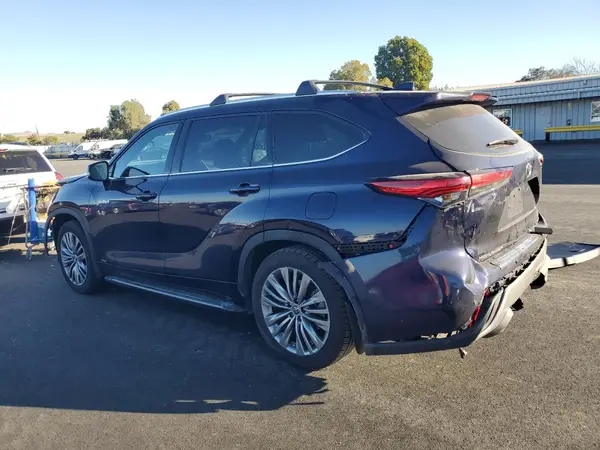 5TDEBRCH8MS062271 2021 TOYOTA HIGHLANDER - Image 2