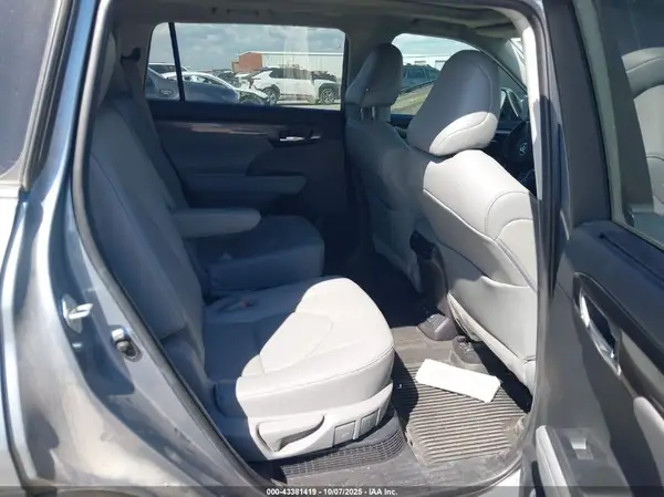 5TDEBRCH8MS066496 2021 TOYOTA HIGHLANDER - Image 8