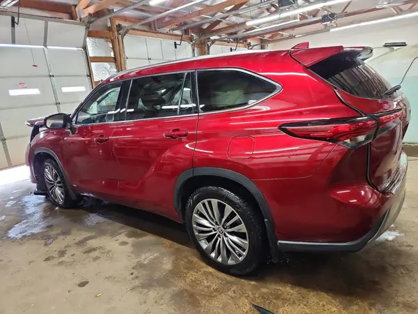 5TDEBRCH8NS073482 2022 TOYOTA HIGHLANDER - Image 2