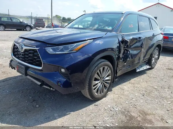 5TDEBRCH8NS083185 2022 TOYOTA HIGHLANDER - Image 2