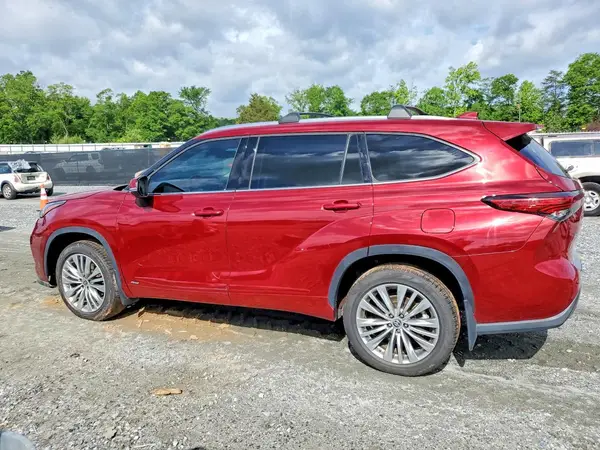 5TDEBRCH8PS107424 2023 TOYOTA HIGHLANDER - Image 2