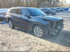 5TDEBRCH8SS663497 2025 TOYOTA HIGHLANDER