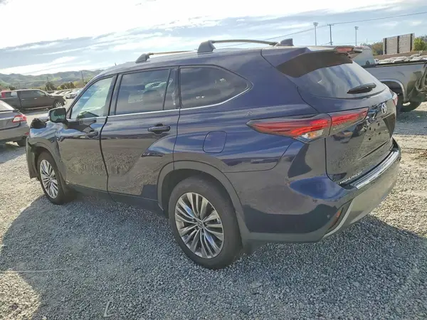 5TDEBRCH8SS671261 2025 TOYOTA HIGHLANDER - Image 2