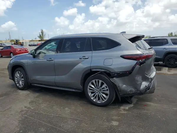 5TDEBRCH8SS671602 2025 TOYOTA HIGHLANDER - Image 2