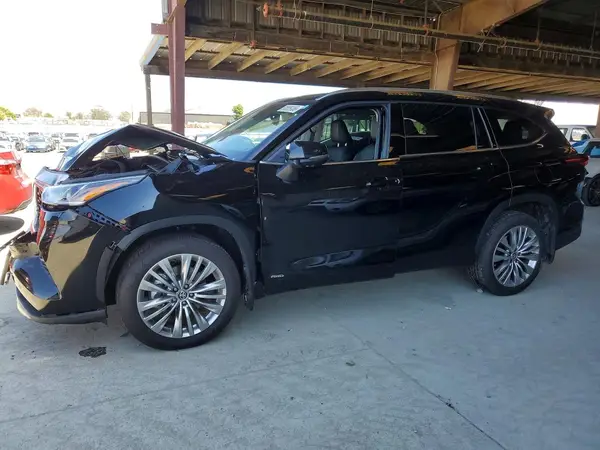 5TDEBRCH8TS704650 2026 TOYOTA HIGHLANDER - Image 1