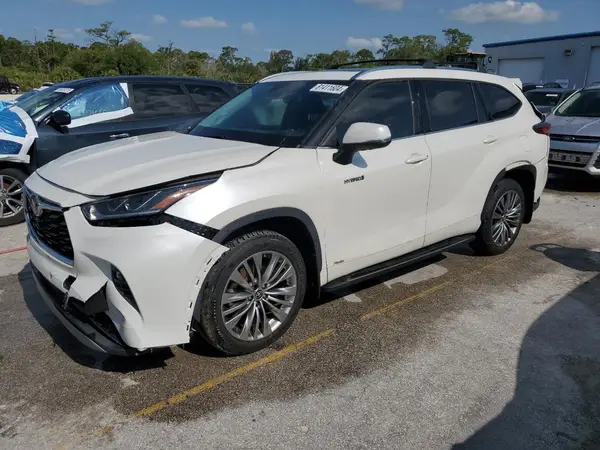 5TDEBRCH9LS012347 2020 TOYOTA HIGHLANDER - Image 1