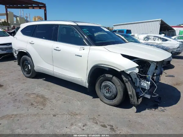 5TDEBRCH9MS015878 2021 TOYOTA HIGHLANDER