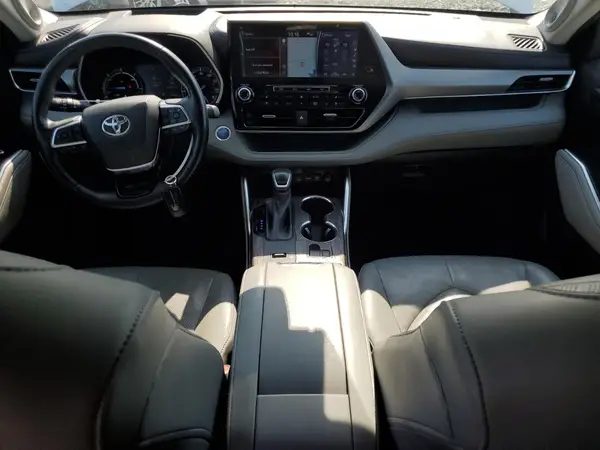 5TDEBRCH9MS024662 2021 TOYOTA HIGHLANDER - Image 8