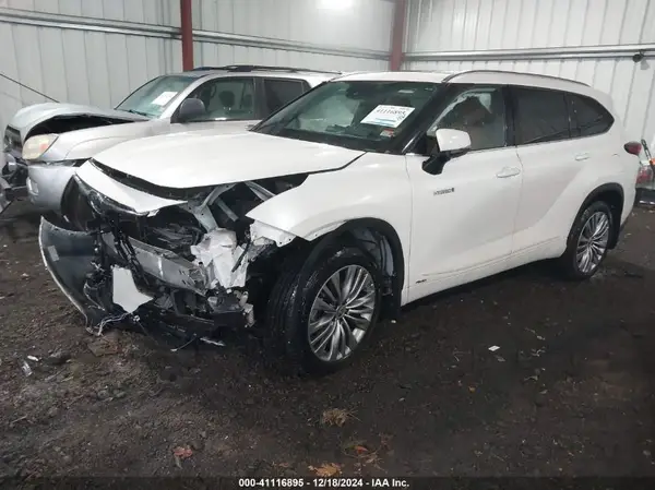 5TDEBRCH9MS029957 2021 TOYOTA HIGHLANDER - Image 2