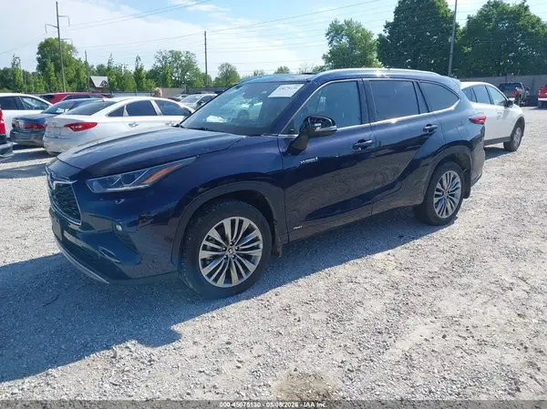 5TDEBRCH9MS031854 2021 TOYOTA HIGHLANDER - Image 2
