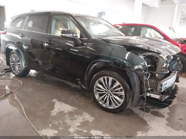 5TDEBRCH9MS035824 2021 TOYOTA HIGHLANDER - Image 1