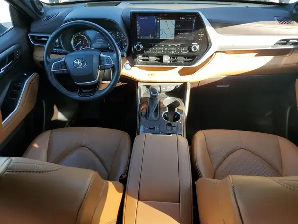 5TDEBRCH9NS084863 2022 TOYOTA HIGHLANDER - Image 8