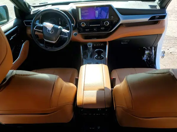 5TDEBRCH9PS110817 2023 TOYOTA HIGHLANDER - Image 8