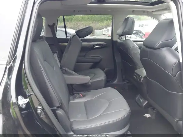 5TDEBRCH9SS654002 2025 TOYOTA HIGHLANDER - Image 8