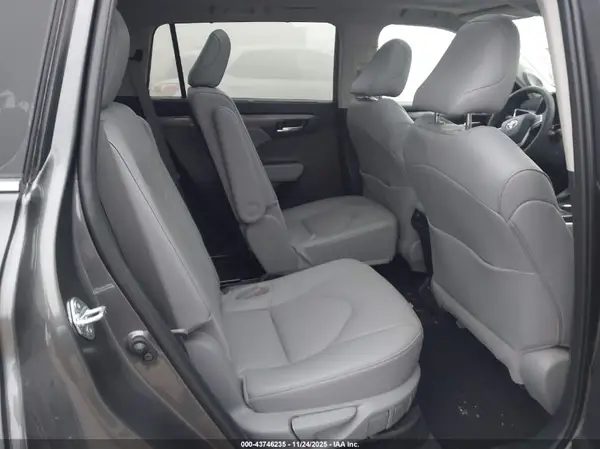 5TDEBRCH9SS668255 2025 TOYOTA HIGHLANDER - Image 8