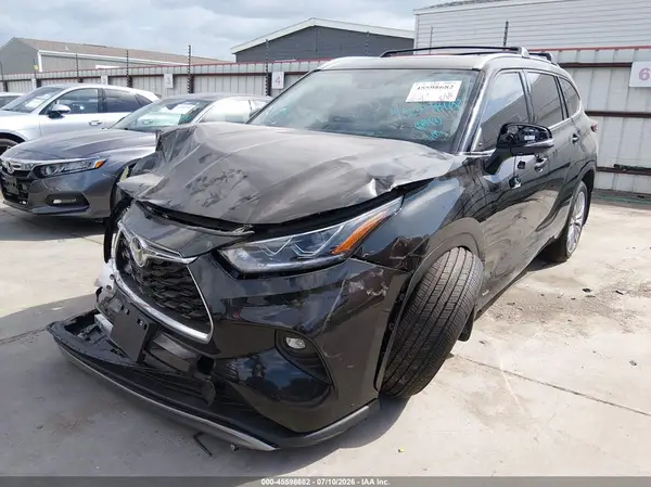 5TDEBRCH9TS721232 2026 TOYOTA HIGHLANDER - Image 2