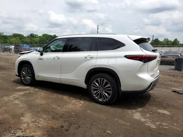 5TDEBRCHXLS001177 2020 TOYOTA HIGHLANDER - Image 2