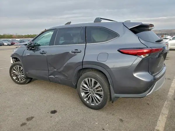 5TDEBRCHXLS008467 2020 TOYOTA HIGHLANDER - Image 2