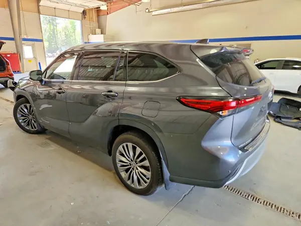 5TDEBRCHXMS017929 2021 TOYOTA HIGHLANDER - Image 2