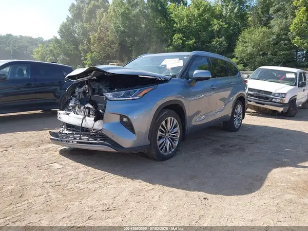 5TDEBRCHXNS087481 2022 TOYOTA HIGHLANDER - Image 2