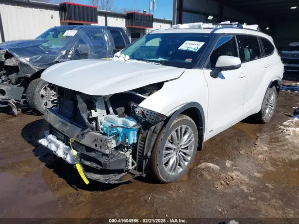 5TDEBRCHXNS092020 2022 TOYOTA HIGHLANDER - Image 2