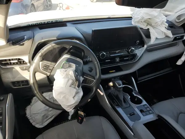 5TDEBRCHXPS128064 2023 TOYOTA HIGHLANDER - Image 8