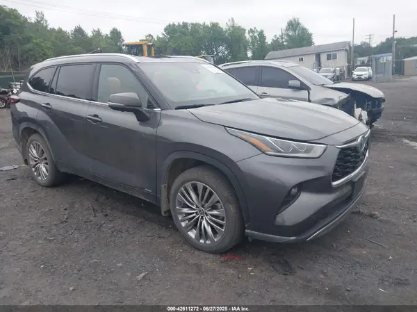 5TDEBRCHXRS606664 2024 TOYOTA HIGHLANDER - Image 1