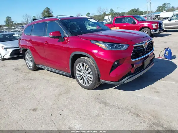 5TDEBRCHXSS662772 2025 TOYOTA HIGHLANDER - Image 1