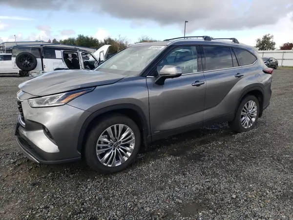 5TDEBRCHXSS669625 2025 TOYOTA HIGHLANDER - Image 1