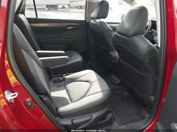 5TDEBRCHXSS670063 2025 TOYOTA HIGHLANDER - Image 8