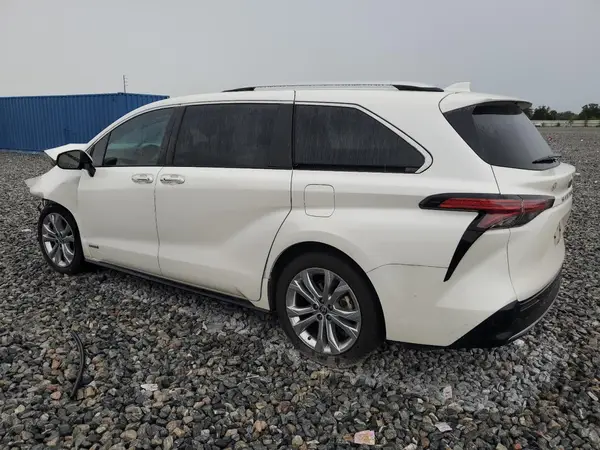 5TDERKEC0MS029771 2021 TOYOTA SIENNA - Image 2