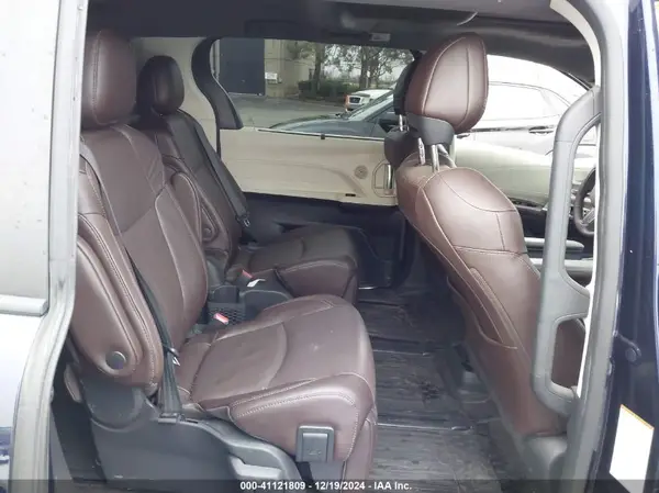 5TDERKEC0MS050006 2021 TOYOTA SIENNA - Image 8