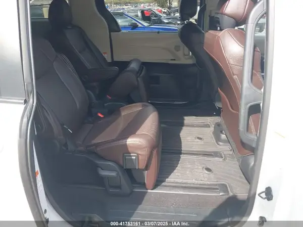 5TDERKEC0MS057523 2021 TOYOTA SIENNA - Image 8