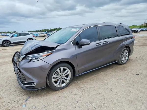 5TDERKEC0NS085050 2022 TOYOTA SIENNA - Image 1