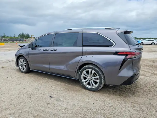5TDERKEC0NS085050 2022 TOYOTA SIENNA - Image 2